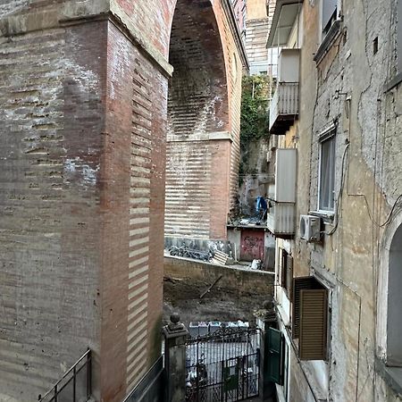 Апартаменты La Casa Del Ponte Love Неаполь Экстерьер фото